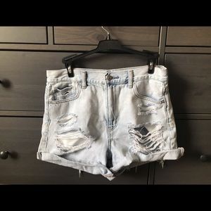 American Eagle shorts !